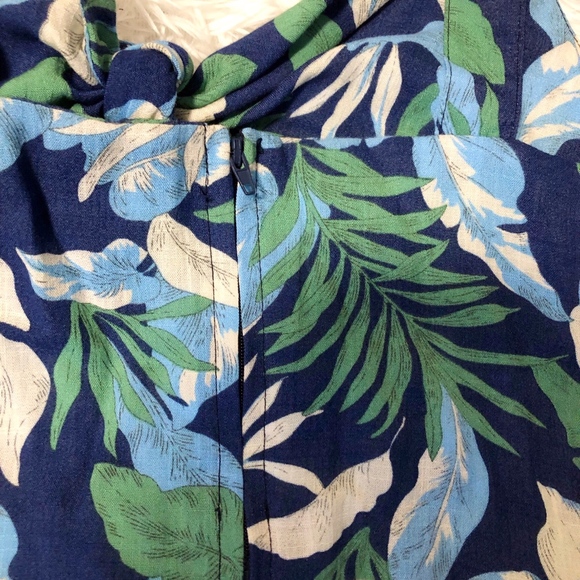 Two Piece Set - Picture 4 of 4